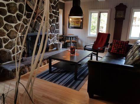 Hotel Far Hills Val-Morin Экстерьер фото